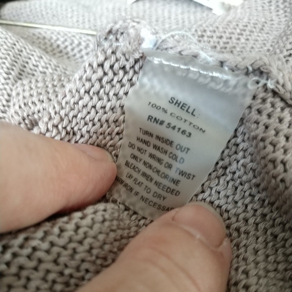 SOLD  Calvin Klein Shrug Short Sleeve Sweater Small - Picture 11 of 12